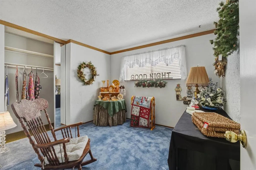 1637 Oak Hill, Escondido, California 92027 home-pic-36